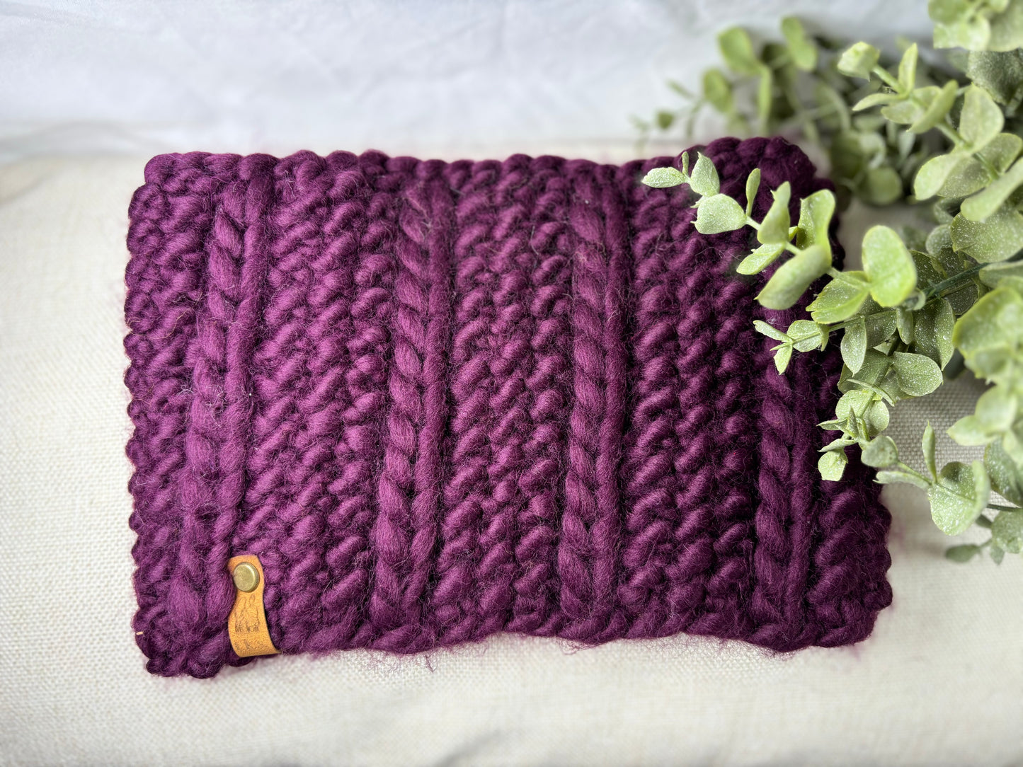 Wine Hale Cowl